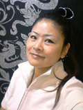 中落　伸江